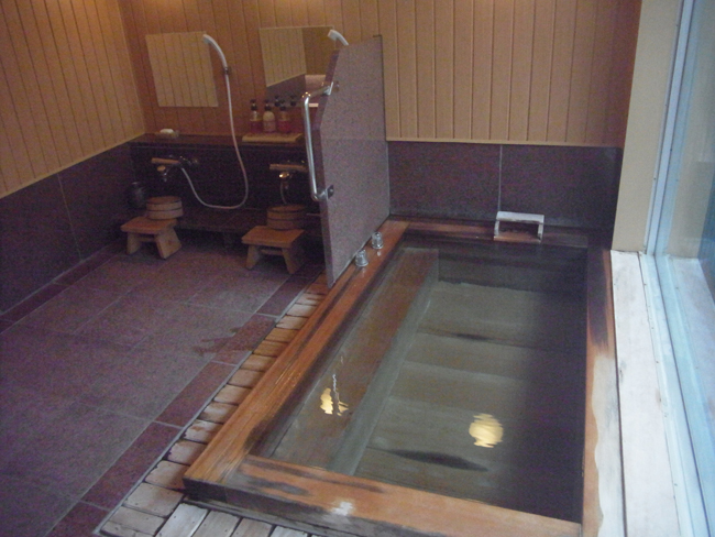 特別室温泉